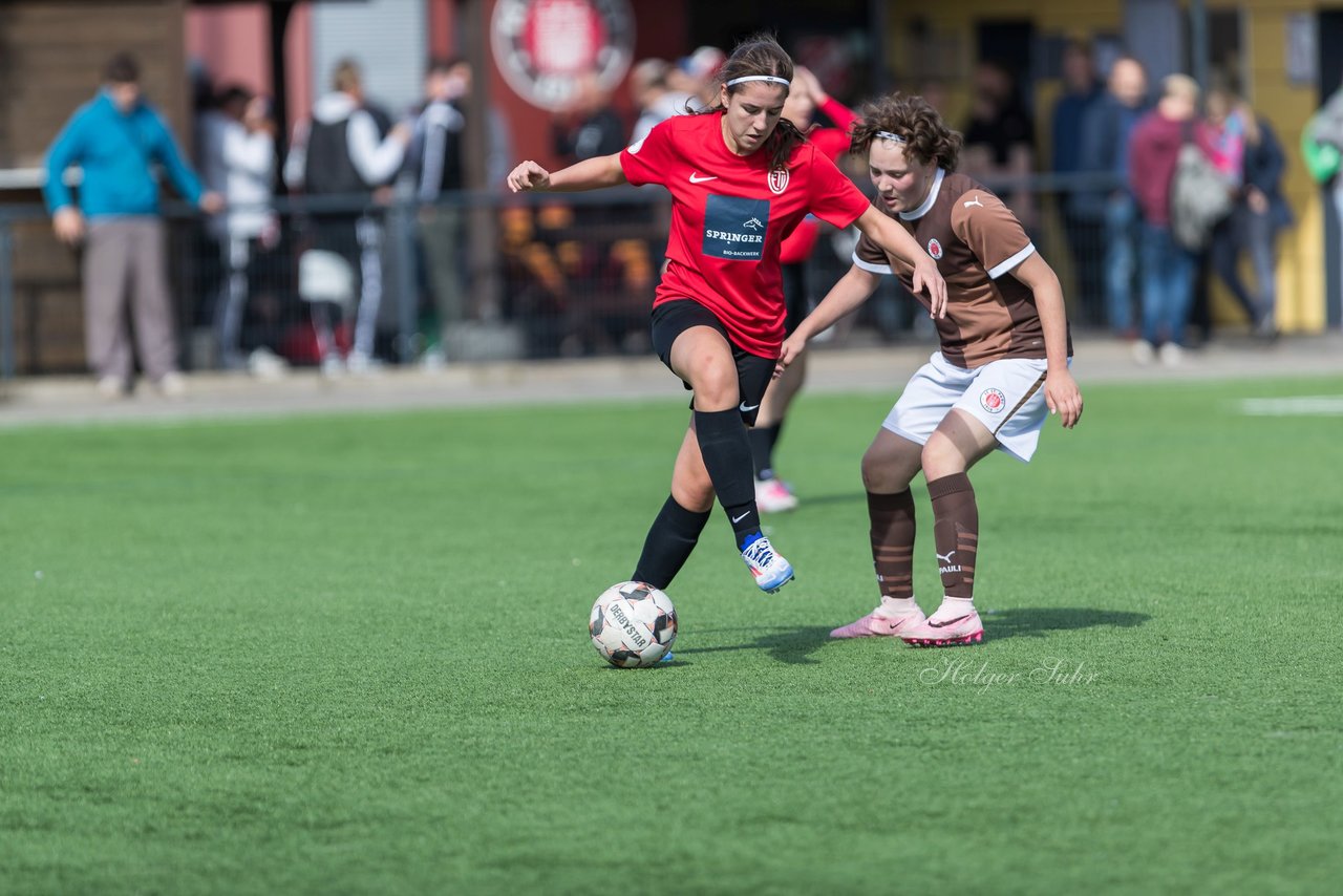 Bild 390 - wBJ FC St. Pauli - Eimsbuetteler TV : Ergebnis: 3:4